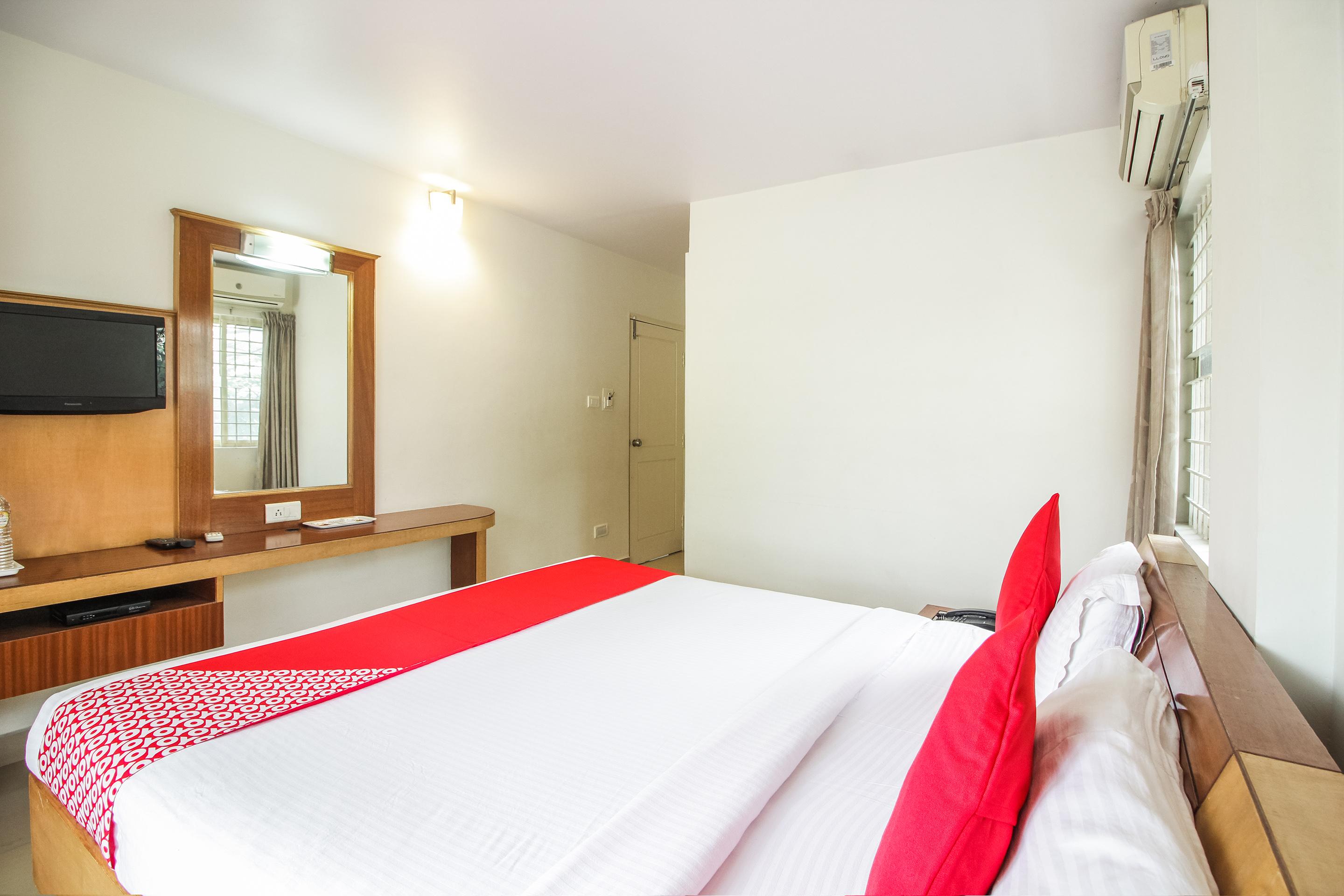 Hotel White Parrot Mysuru Zewnętrze zdjęcie