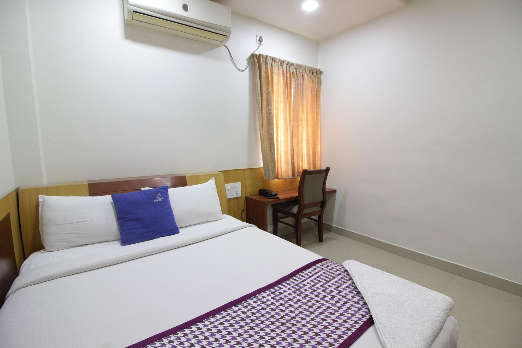 Hotel White Parrot Mysuru Zewnętrze zdjęcie