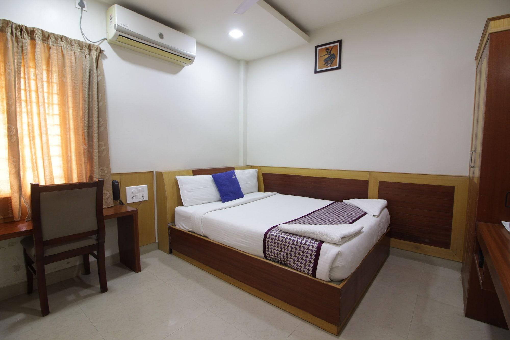 Hotel White Parrot Mysuru Zewnętrze zdjęcie