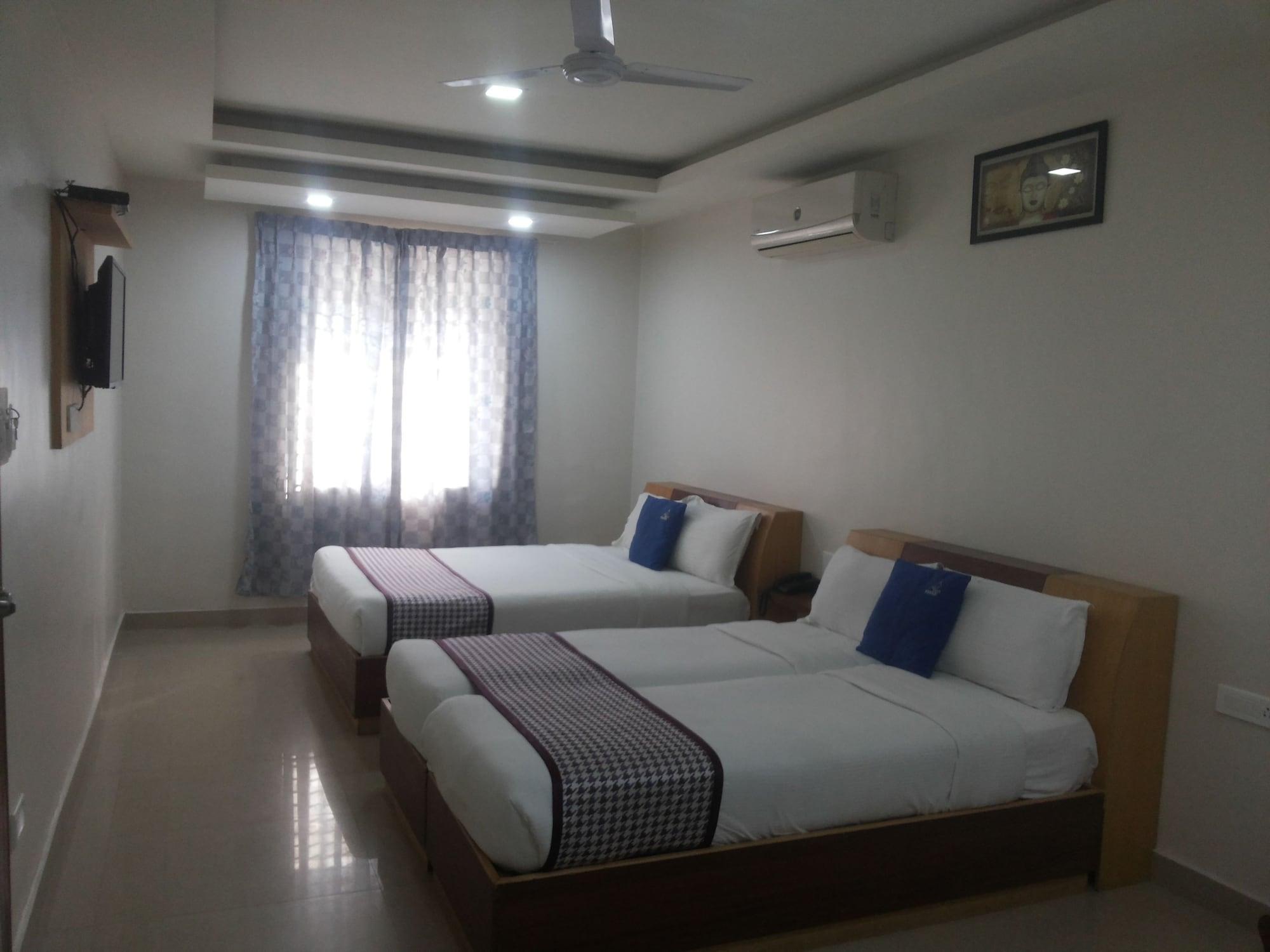 Hotel White Parrot Mysuru Zewnętrze zdjęcie