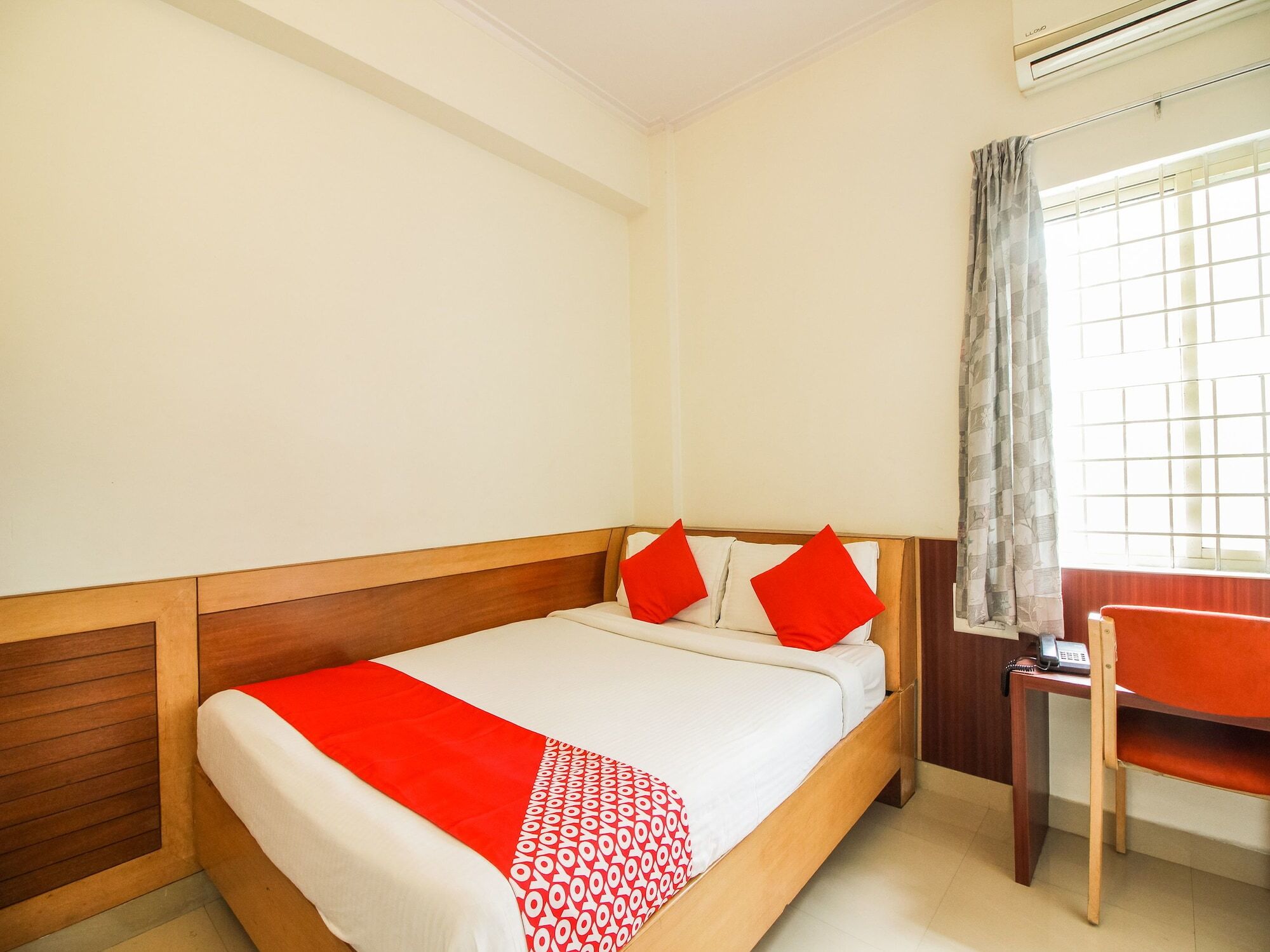 Hotel White Parrot Mysuru Zewnętrze zdjęcie